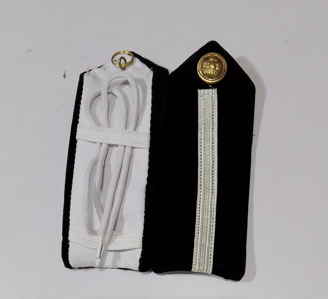 DECK CADET SILVER STRIPES HARD EPAULETTES